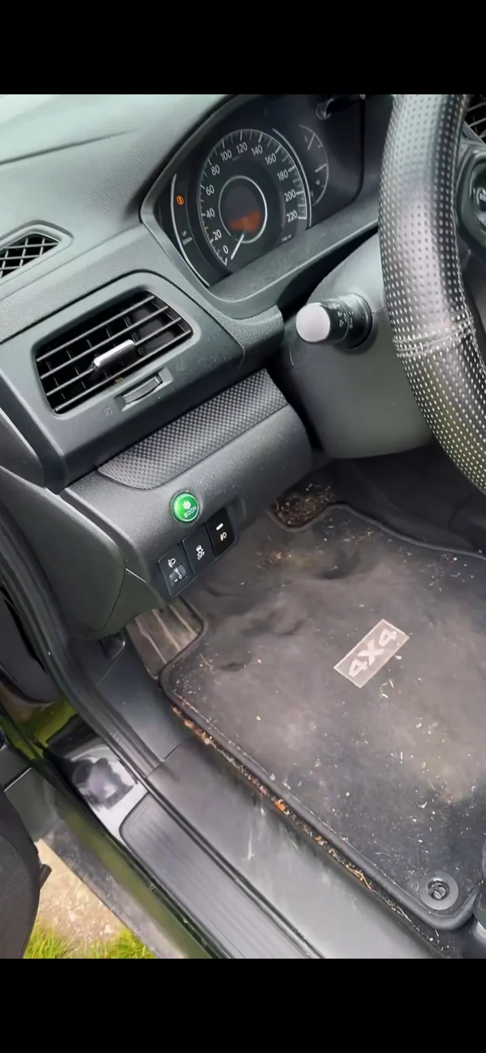 Honda – interiér před hloubkovým čištěním